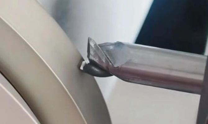 Χρησιμοποιήσατε τον φρέζα απευθείας από το κουτί; Πώς γίνεται να τσιπαριστεί σε μόλις μισή ώρα;