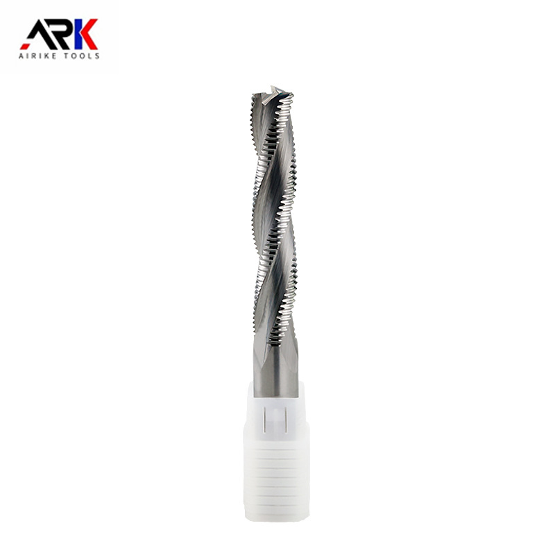 Είναι καλύτερος φρέζας ξυλουργικής με σπιράλ ή ίσιο φλάουτο για το κόψιμο των άκρων;